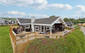 Beautiful Home In Bjert With House Sea View, Bjert